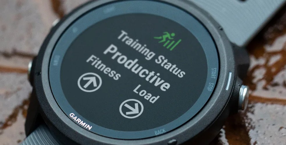 Display do Garmin Forerunner 245 — Foto: Divulgação/Garmin