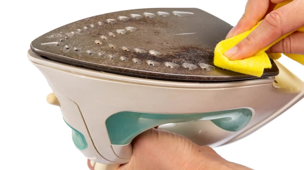 Como Limpar Um Ferro A Vapor
