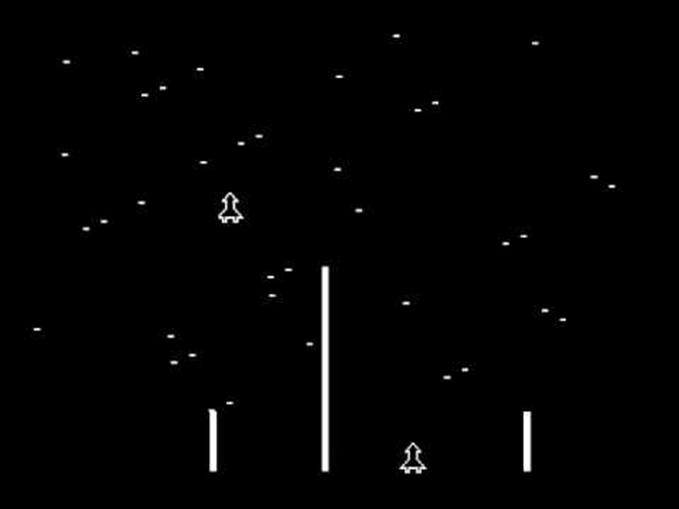 Space Race abandonou a temática de batalhas de nave, criando um dos primeiros jogos de corrida da história (Foto: Reprodução/YouTube) — Foto: TechTudo