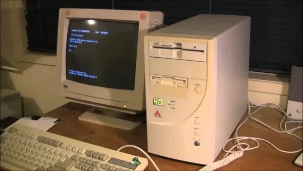 10 situações que só quem usou a internet nos anos 2000 viveu