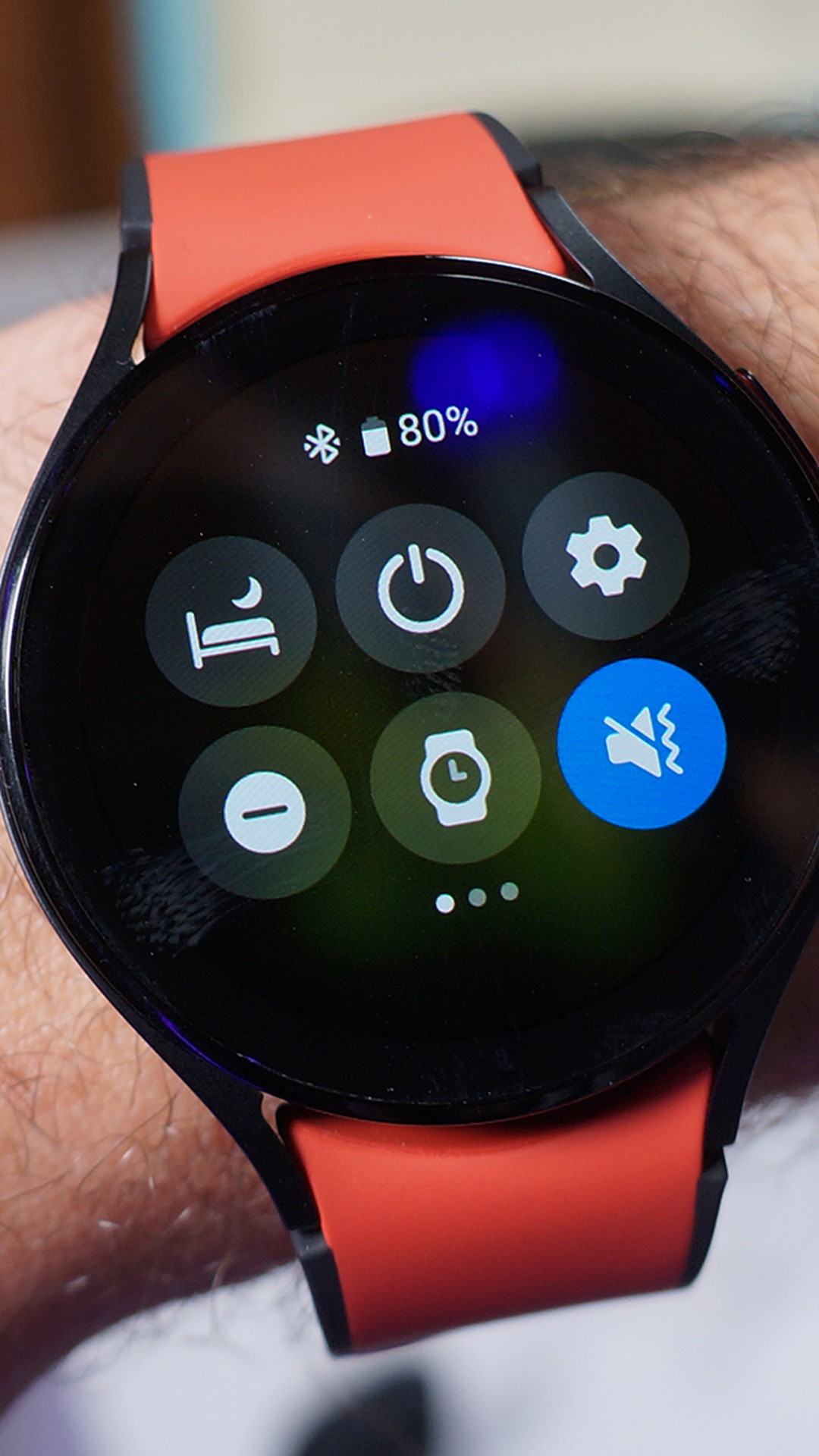 Digital clearance mobile watch