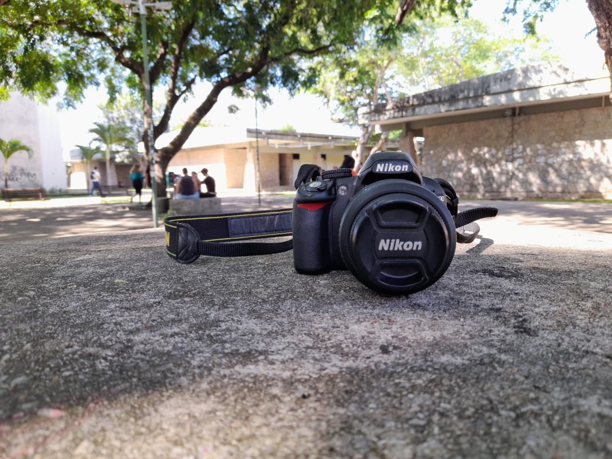 Nikon D3100 ainda vale a pena em 2025? Veja prós e contras da câmera