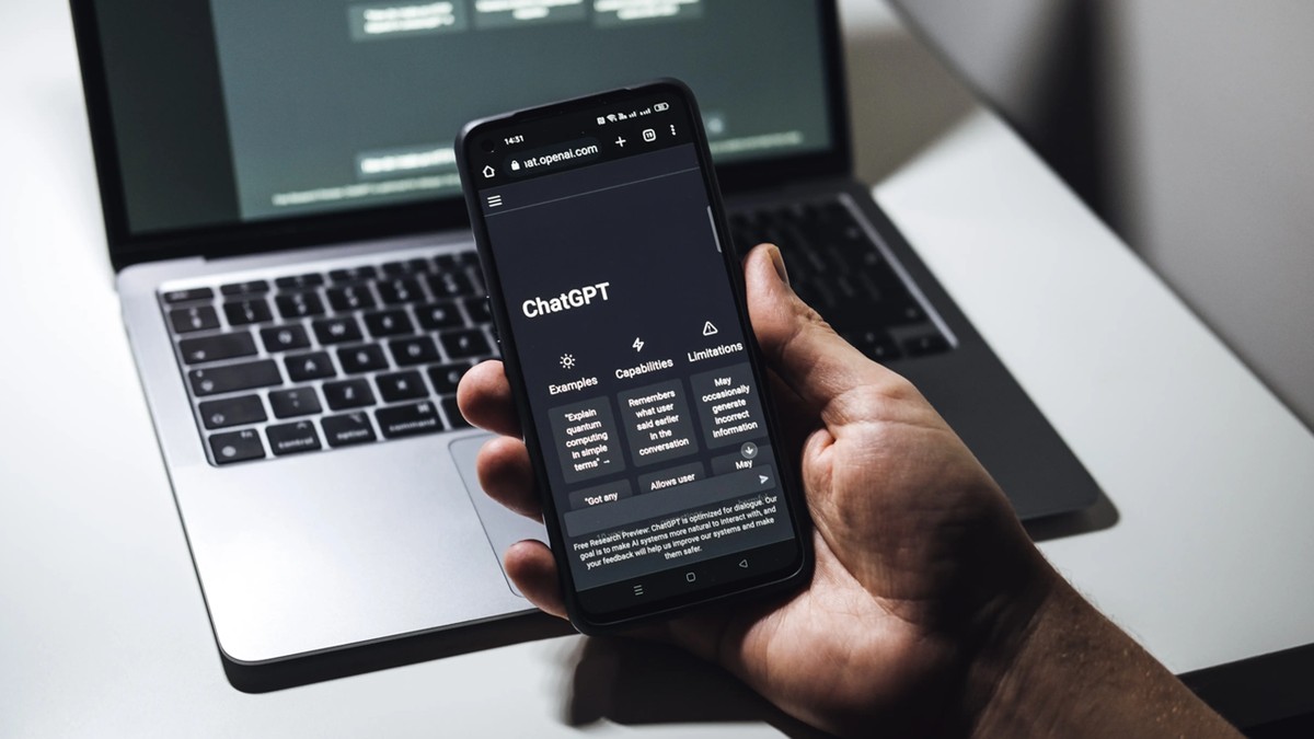 Pedir respostas curtas para chatbots de IA pode gerar mais erros; entenda