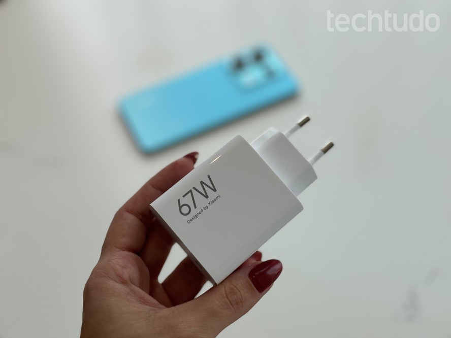 Carregador ultrarrápido de 67W vem incluso na caixa do Redmi Note 13 Pro 5G