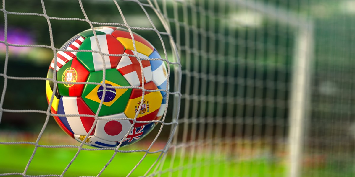 Jogos de amanhã da Copa do Mundo: horários e onde assistir às partidas de  sábado - Lance!