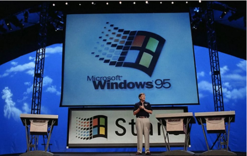 Bill Gates anuncia o lançamento do Windows 95  — Foto: Reprodução/BetaNews.com