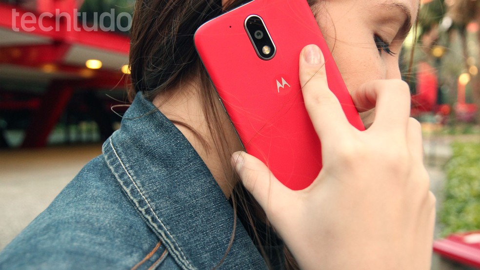 Smartphone Motorola Moto G4 Plus Dual Chip Tela de 5.5 4G 32 GB Câmera  16MP Frontal 5MP Android 6.0