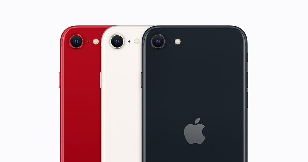 iPhone SE 2022 nas cores vermelha, branca e preta — Foto: Divulgação/Apple