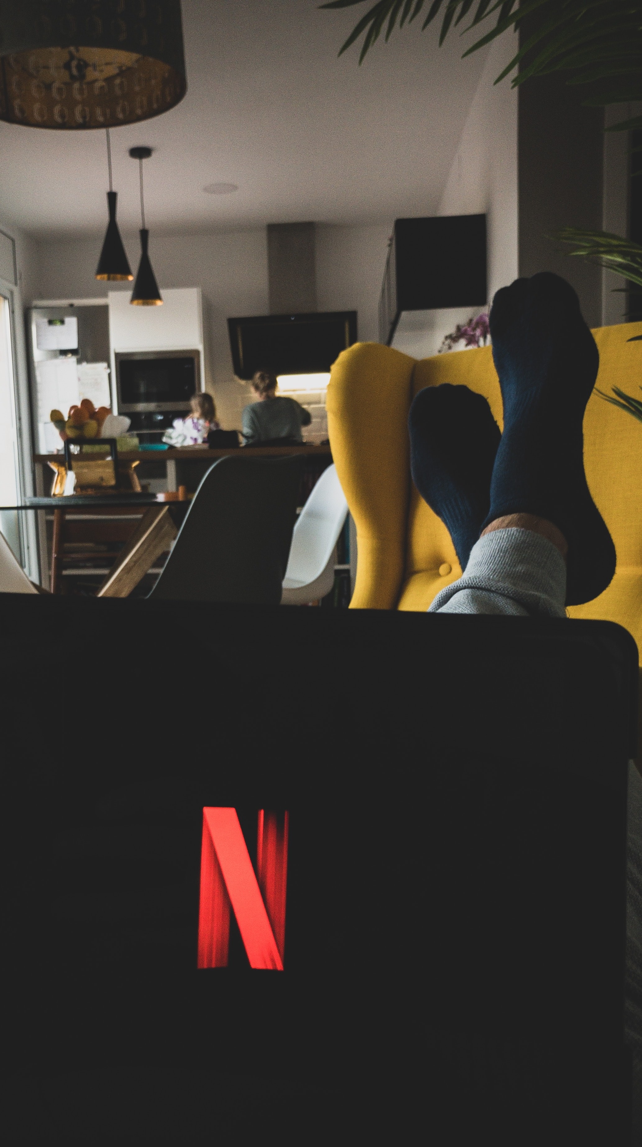 Chega de Netflix”: usuários se revoltam com a taxa extra que a plataforma  está cobrando para quem compartilha a senha — eles realmente podem fazer  isso? - Seu Dinheiro
