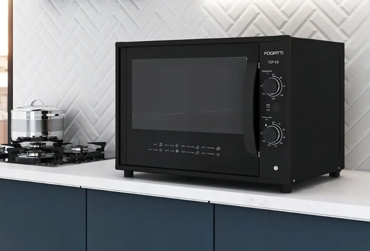 Forno elétrico de 60 litros para quem quer muito espaço e custo-benefício