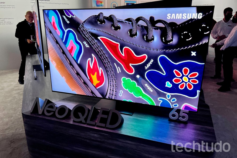 Samsung lança no Brasil TV Neo QLED QN90 com Gaming Hub e tela de