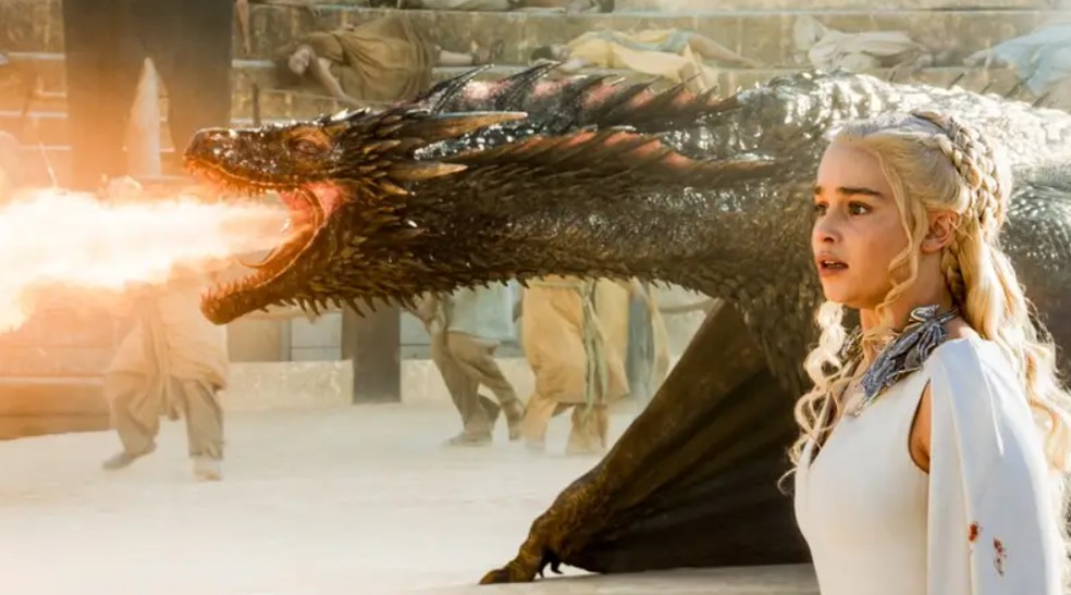 O nascimento de  Drogon, Rhaegal e Viserion, marcam o início da jornada de Daenerys Targaryen para recuperar o trono — Foto: Divulgação/Screen Rant