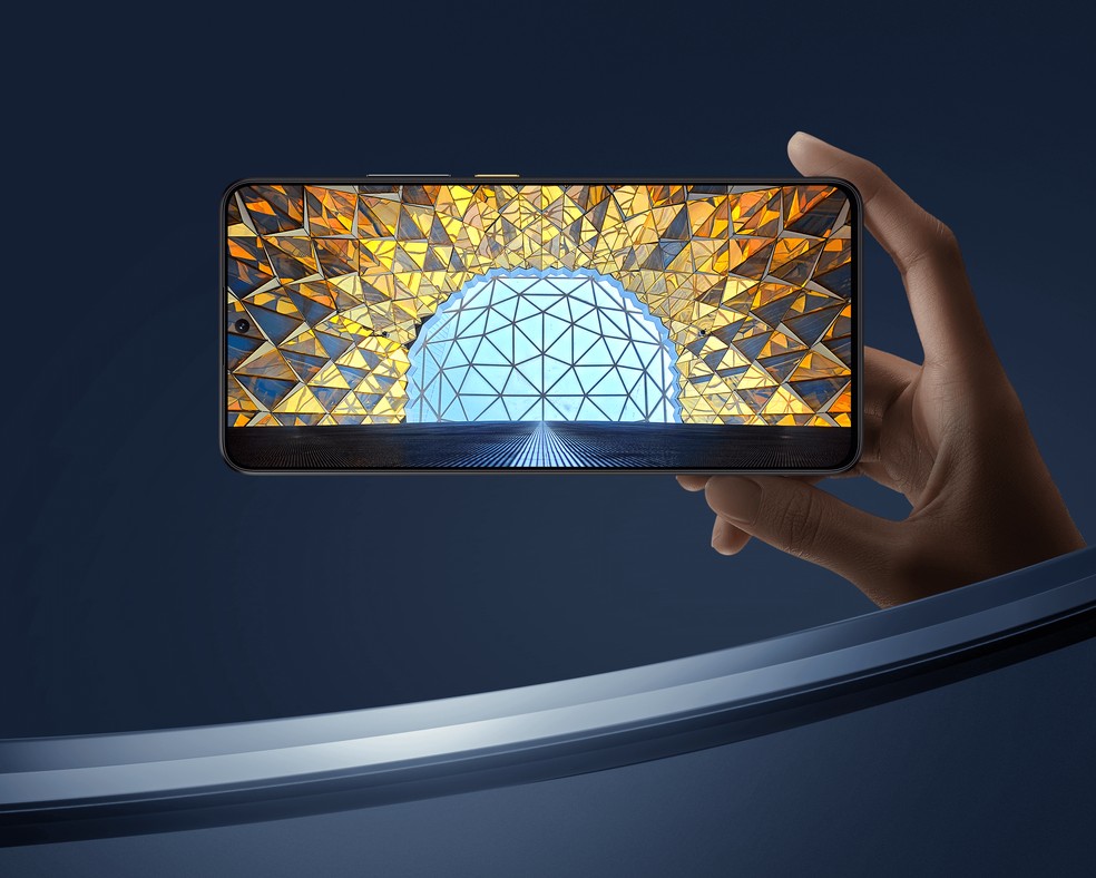 Poco X6 Pro tem tela AMOLED de 6,67 polegadas e HDR10+ — Foto: Reprodução/Xiaomi