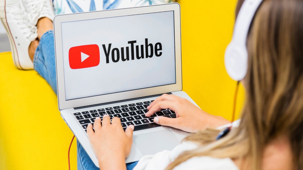 Como tirar a dublagem automática do YouTube e voltar ao áudio original