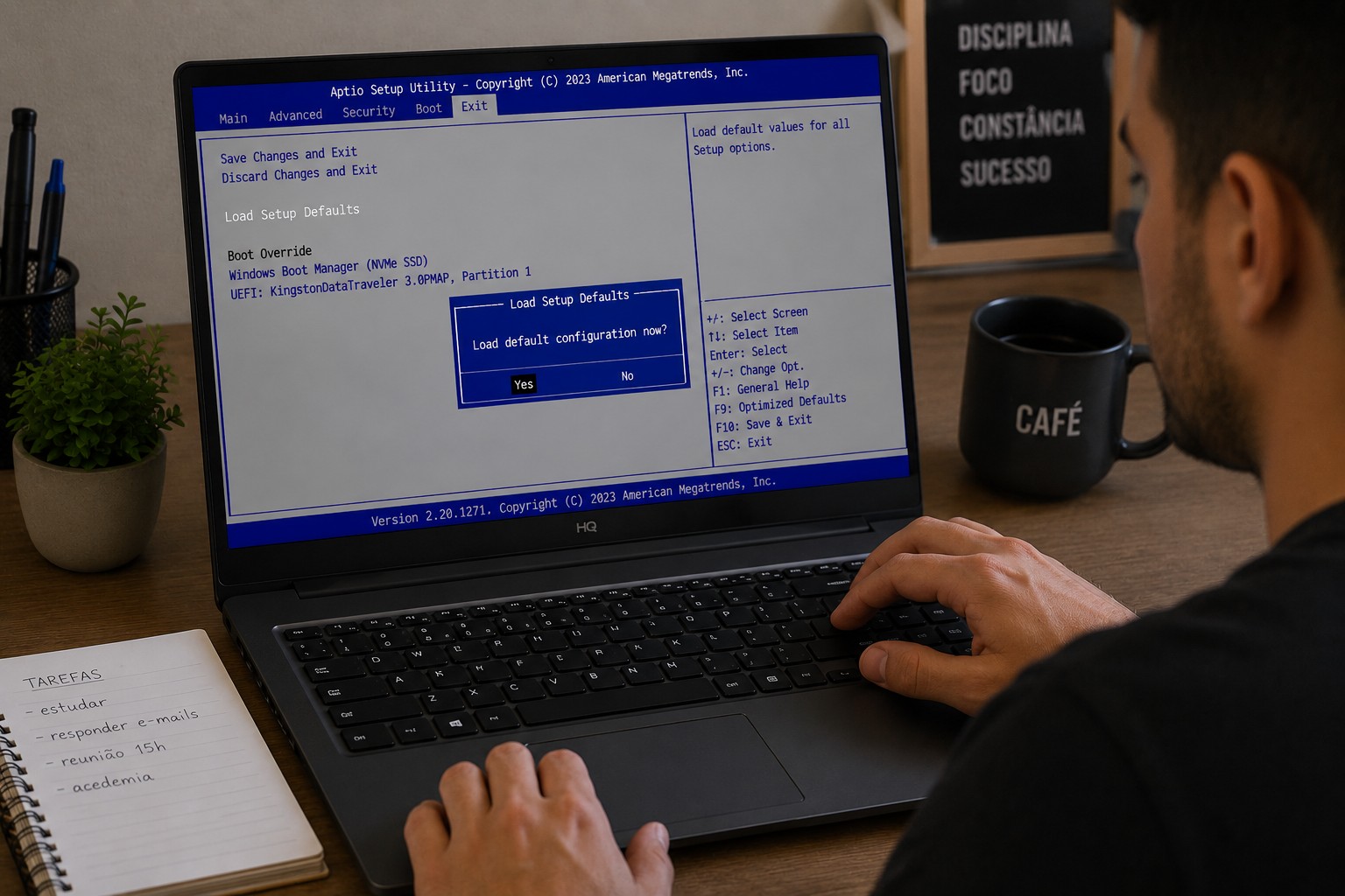 Dores no pescoço? O ajuste ideal na postura para quem trabalha horas no computador