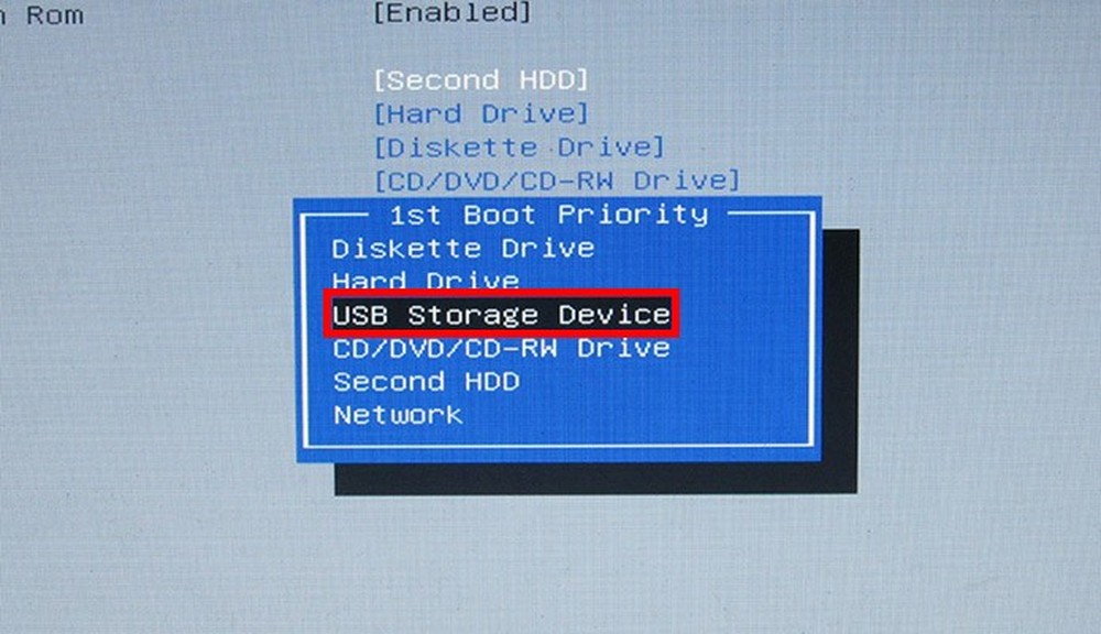 Como usar o pendrive para dar boot em um ultrabook