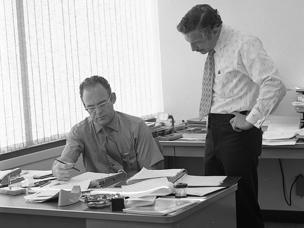 Gordon Moore, sentado em seu escritório, na Intel (Foto:Reprodução/Wikimedia Commons) — Foto: TechTudo