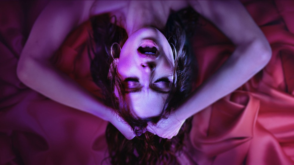  Sex/Life conta a história de uma mãe de família com uma vida dupla — Foto: Reprodução/The Movie Database