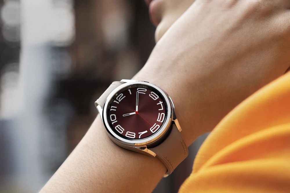 8 smartwatches para acompanhar os passos e começar 2026 com os dois pés