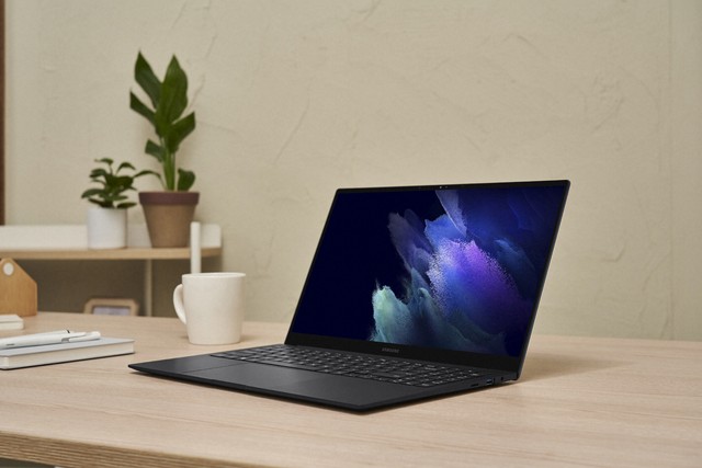 Samsung lança novos notebooks Galaxy com design ultrafino e alto desempenho