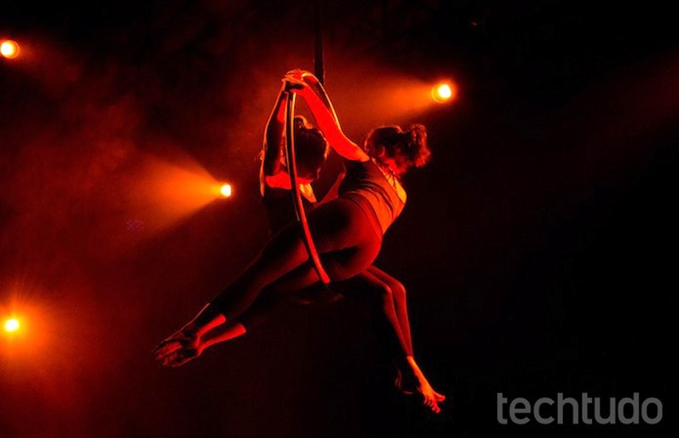 Foto de trapezistas com movimento congelado (Foto: Marvin Costa/TechTudo) — Foto: TechTudo