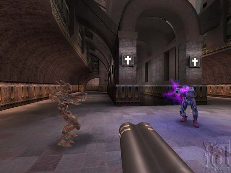 Nesta terceira versão do famoso Quake, você escolhe diversas arenas para lutar contra seus inimigos — Foto: Divulgação/Steam