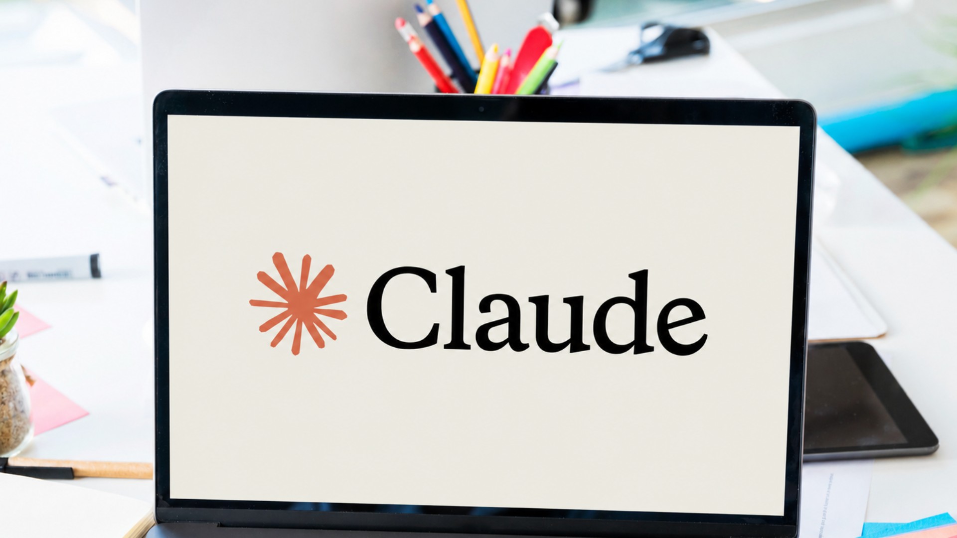 Claude fora do ar? Instabilidade afeta chatbot e Claude Code nesta quarta (5)