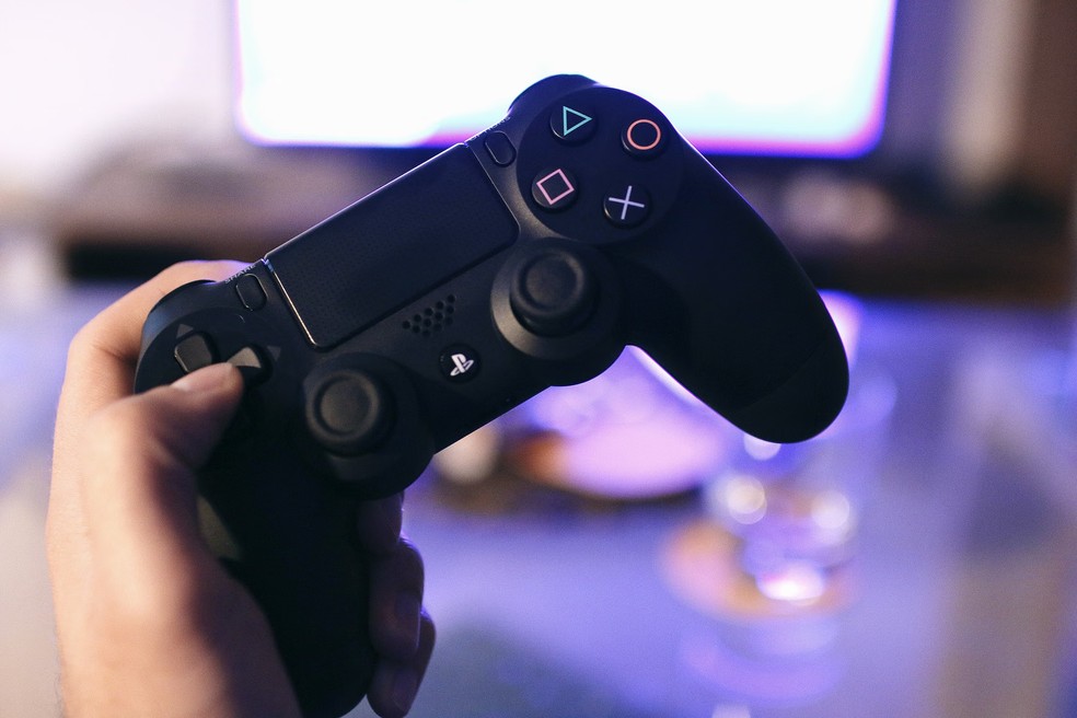 Dualshock 4 é o clássico controle de PS4 da Sony — Foto: Reprodução / Pexels