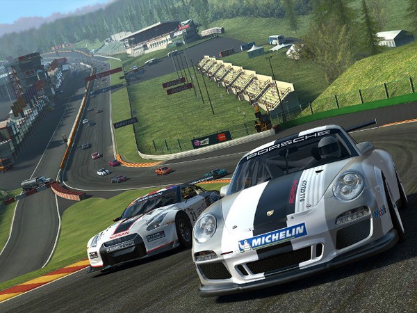 Real Racing 3: jogo de corrida para iOS e Android impressiona - Jornal O  Globo