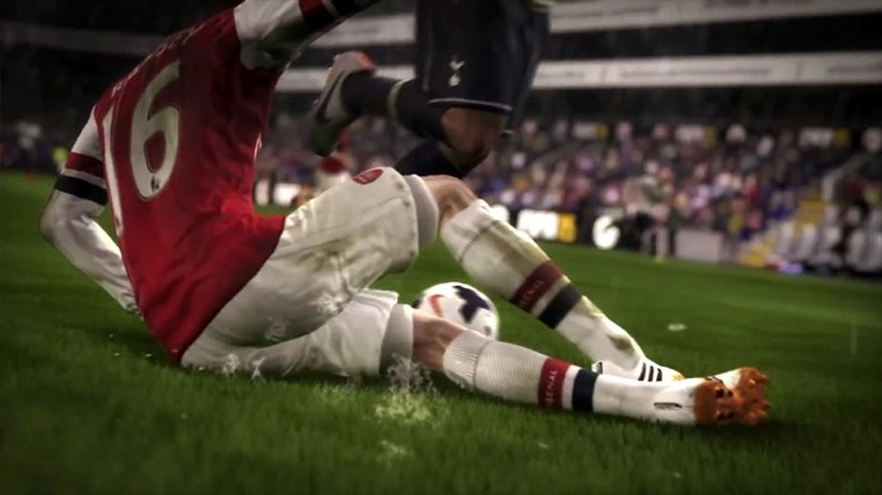 Em Fifa 15 o gramado poderá ser danificado, porém apenas como efeito visual (Foto: Reprodução: YouTube) — Foto: TechTudo