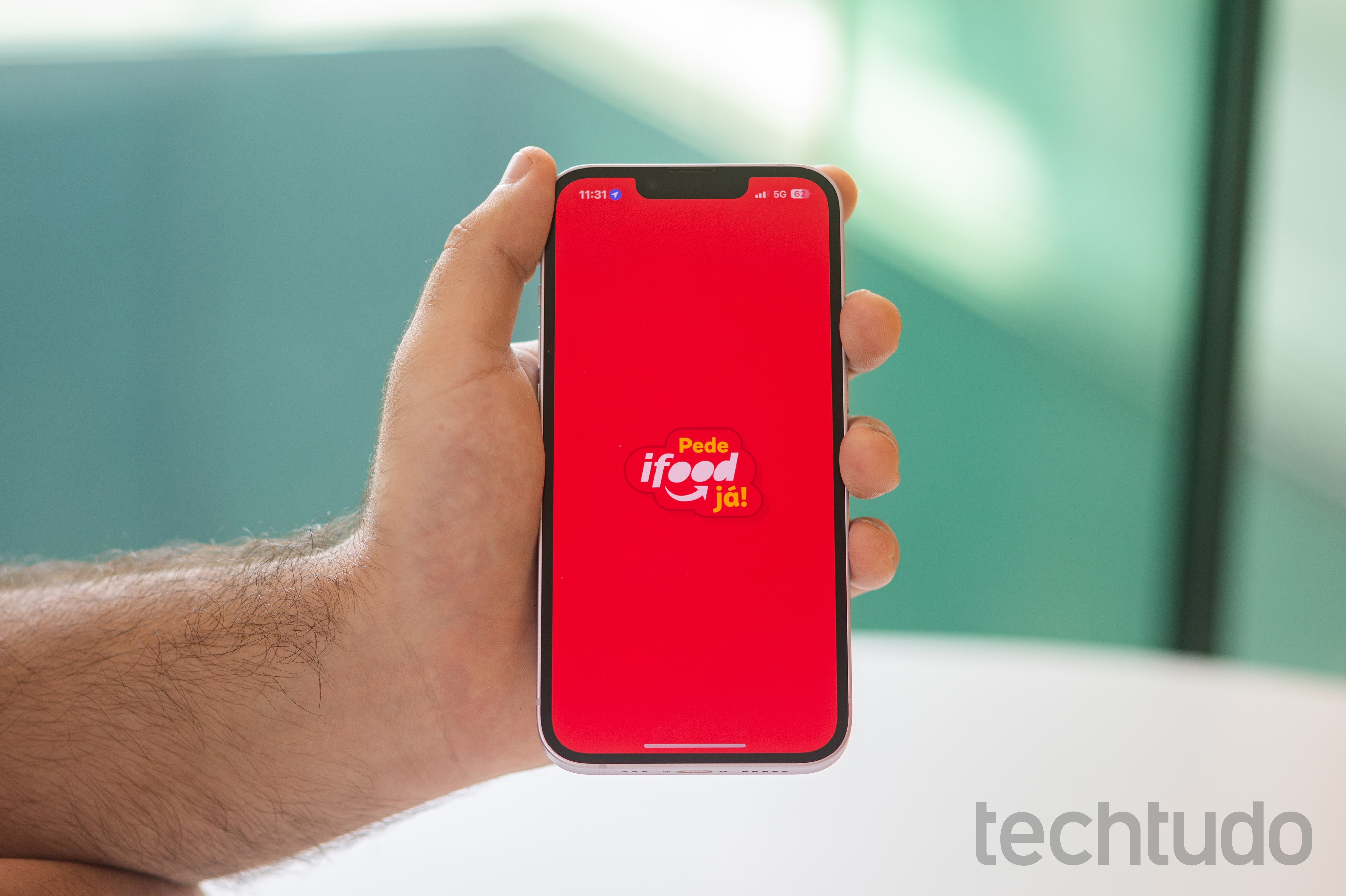 iFood fora do ar e com problemas? App tem bug e não abre, dizem usuários