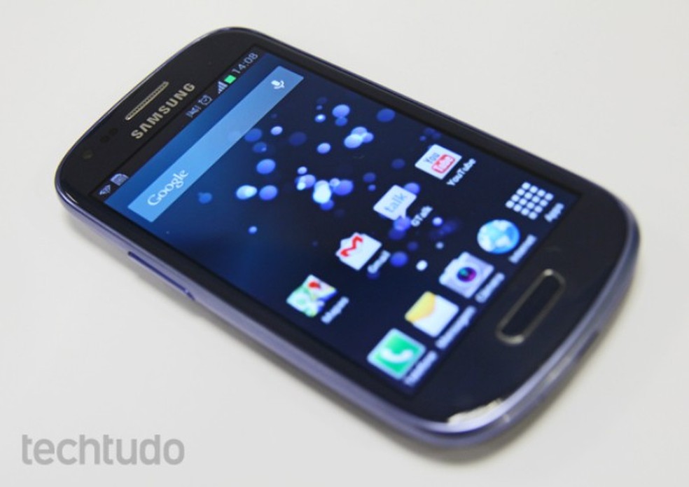 Galaxy S3 mini roda o Android 4.1.2 Jelly Bean (Foto: Marlon Câmara/TechTudo) — Foto: TechTudo