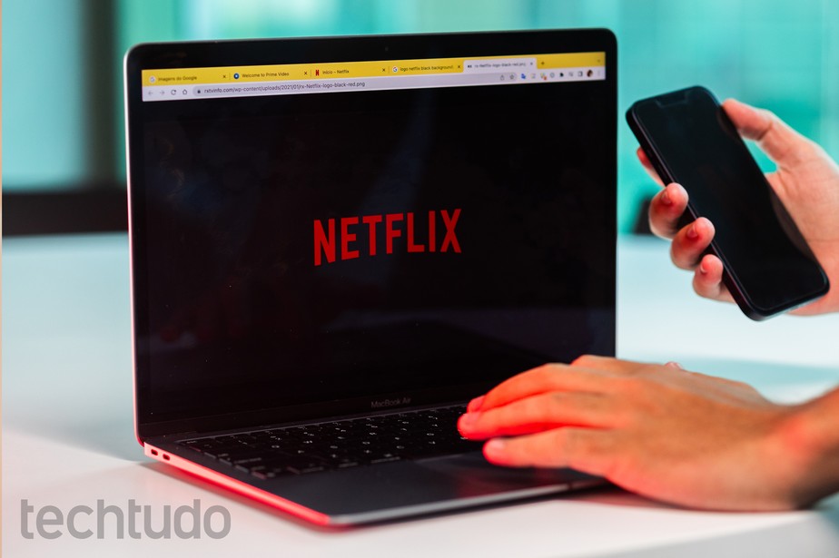 A sua conta Netflix está em uso em vários aparelhos; e agora? - Positivo do  seu jeito