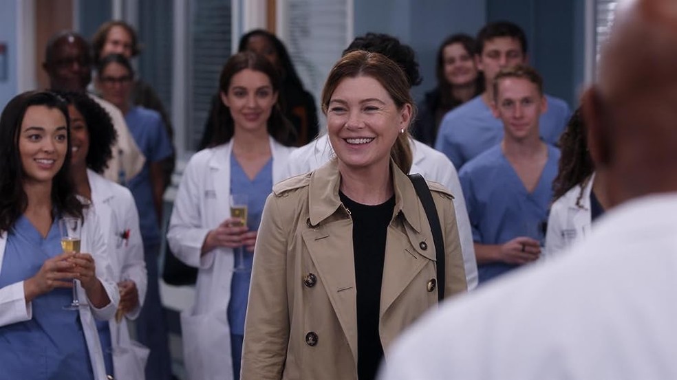 Grey's Anatomy é uma das séries mais longevas da TV e dá uma chance de compreender os jargões médicos comuns nos EUA — Foto: Reprodução/IMDb