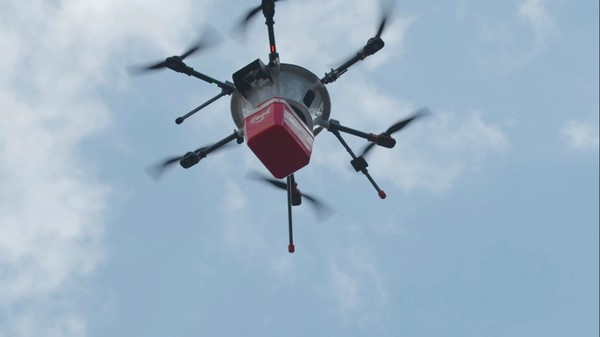 Travel outlet drone 2019