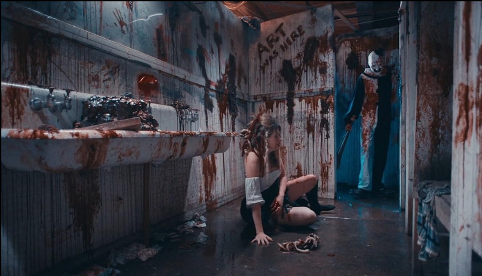Terrifier 2 restaurou a popularidade do terror gore, com cenas violenta e sanguinárias — Foto: Divulgação/IMDb
