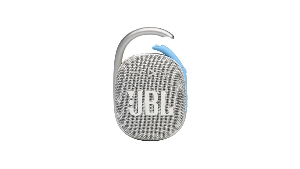 A JBL Clip 4 Eco possui um mosquetão como alça — Foto: Divulgação/JBL