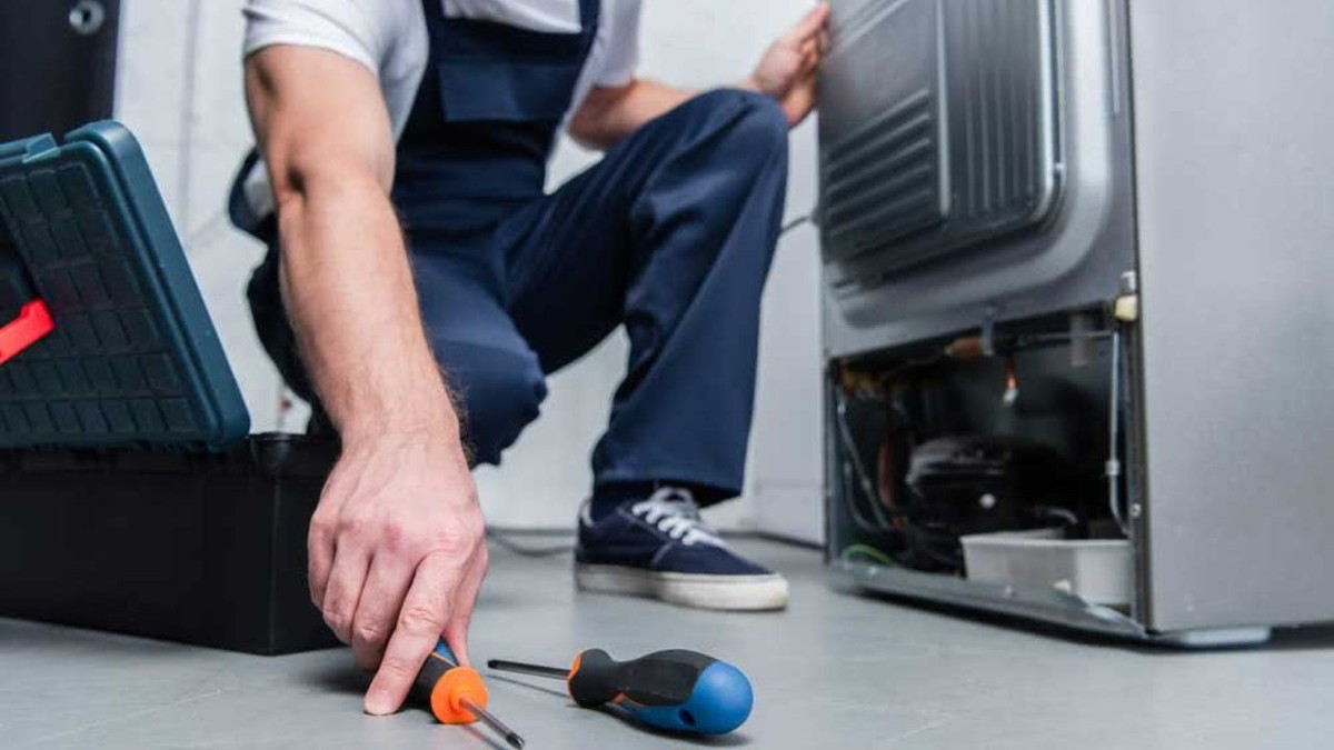 Onde fica o dreno da geladeira? Veja em modelos Consul, Brastemp e mais