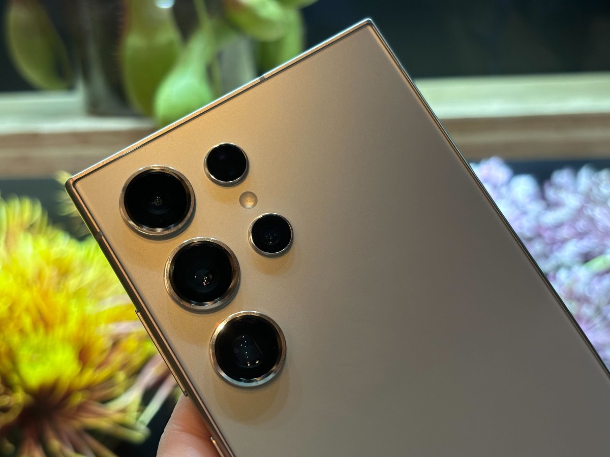 Celular com 4 câmeras: 6 itens para melhorar sua experiência com fotos