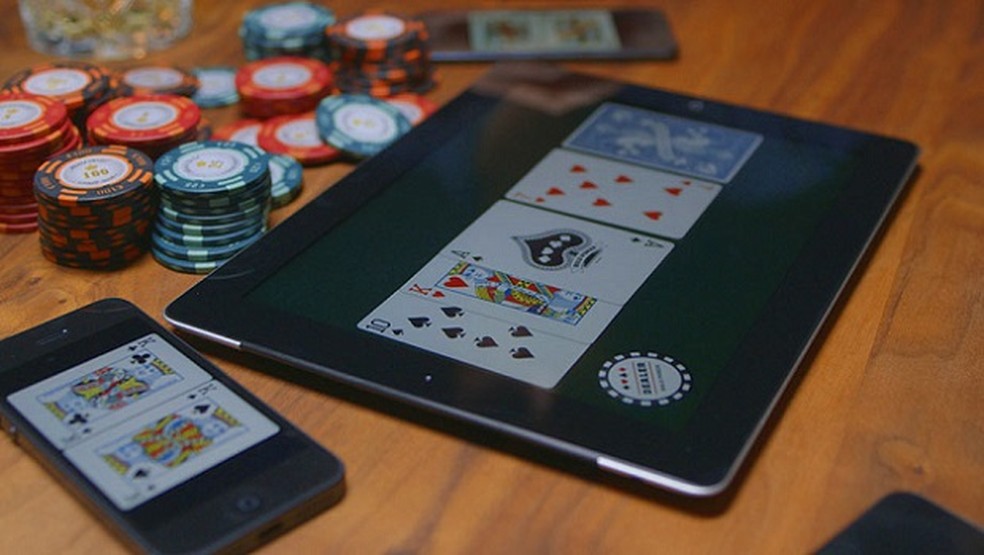 Aplicativo transforma iPhones em cartas de baralho - Celular e Tecnologia -  Extra Online