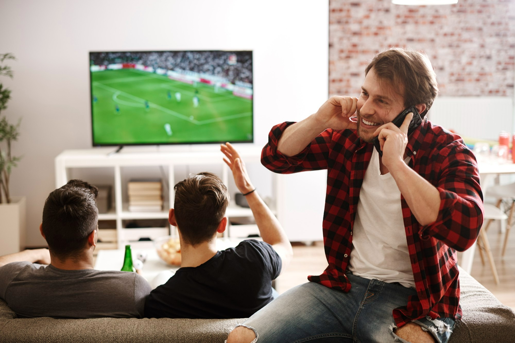 Smart TV 32 polegadas no Magalu: 4 opções de até R$ 1.100 para a Copa 2026