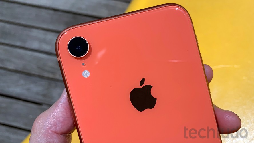 Capa para iPhone XR: lista reúne seis opções para celular Apple