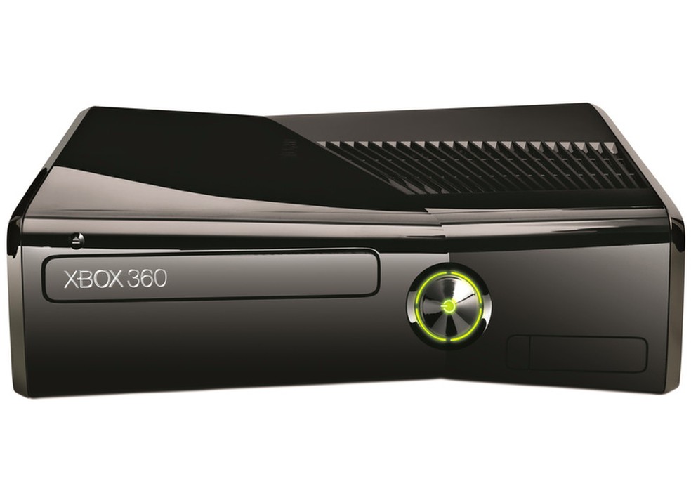  Microsoft XBOX 360 E 4GB Console with Kinect Sensor (Renewed) :  Video Games