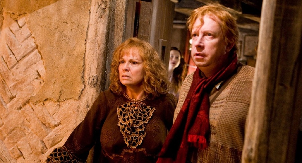  Molly e Arthur Weasley são casados e possuem sete filhos — Foto: Divulgação/Warner Bros. Pictures