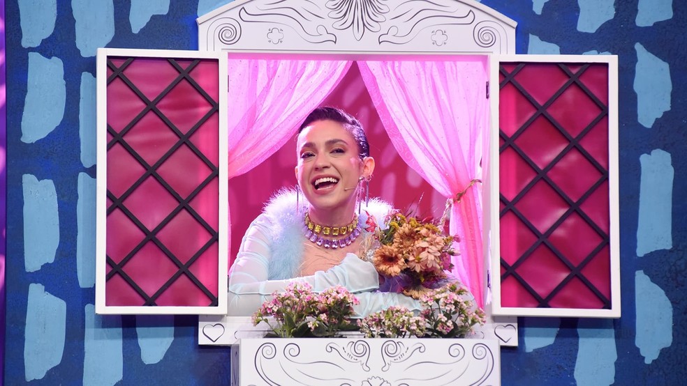 Programa apresentado por Valentina Bandeira é um revival da MTV realizado em parceria com o app Tinder — Foto: Reprodução/The Movie Database