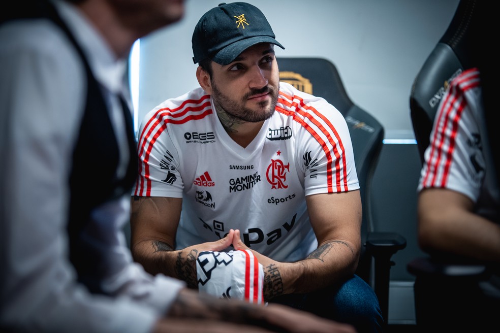 Flamengo Esports divulga novo uniforme em parceria com a Rexpeita