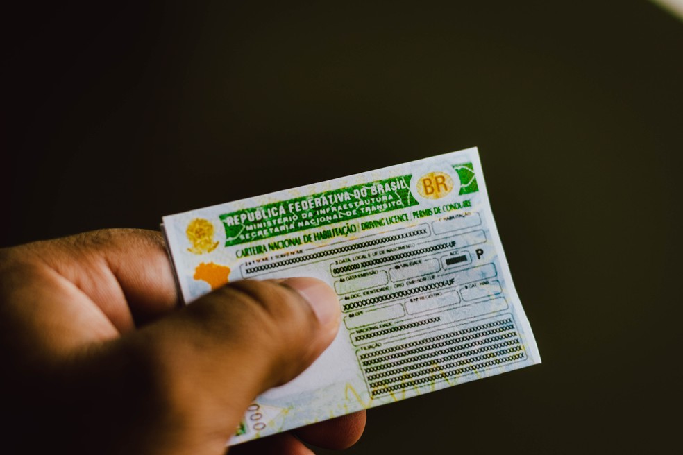 O código de segurança da CNH serve para atestar a autenticidade do documento; saiba tudo sobre — Foto: Reprodução/Getty Images