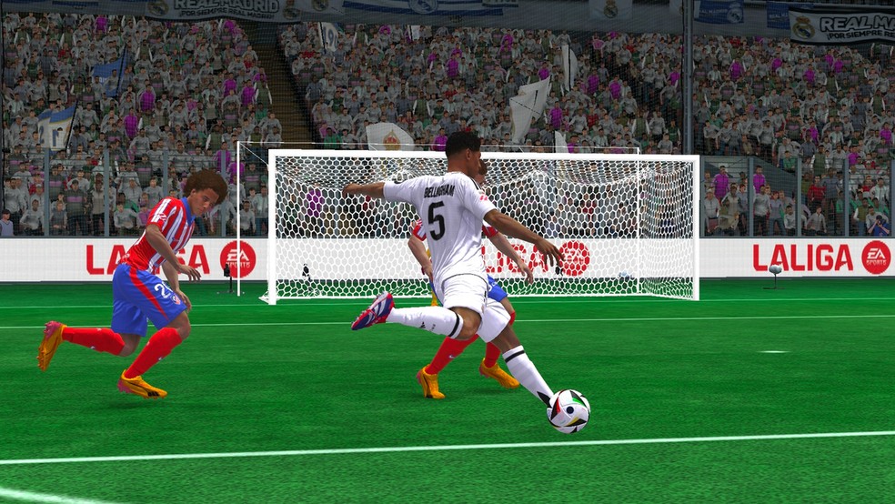 EA Sports FC Mobile e um dos jogos mais populares para dispositivos Android — Foto: Reprodução/Google Play Store