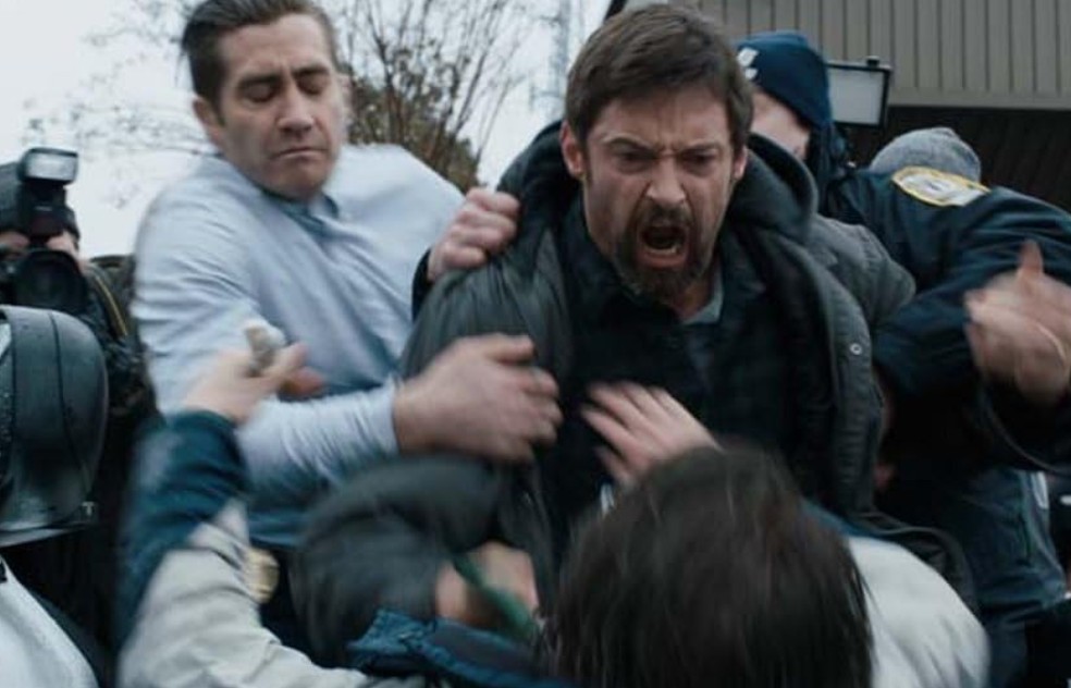 Jake Gyllenhaal como Detetive Loki e Hugh Jackman como Keller Dover em Prisoners (2013) — Foto: Divulgação/IMDb