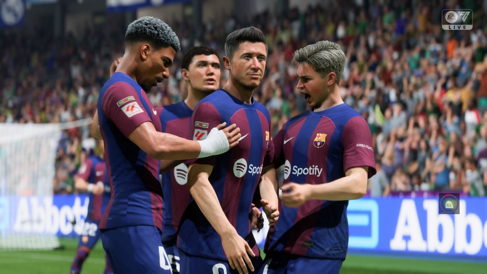 Lewandowski comemorando um gol pelo Barcelona no EA Sports FC 24 para PS5 — Foto: Reprodução/Yuri Hildebrand